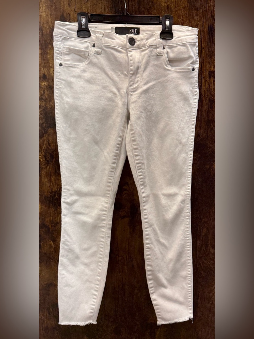 Kut from the Kloth Connie ankle White Skinny Jeans